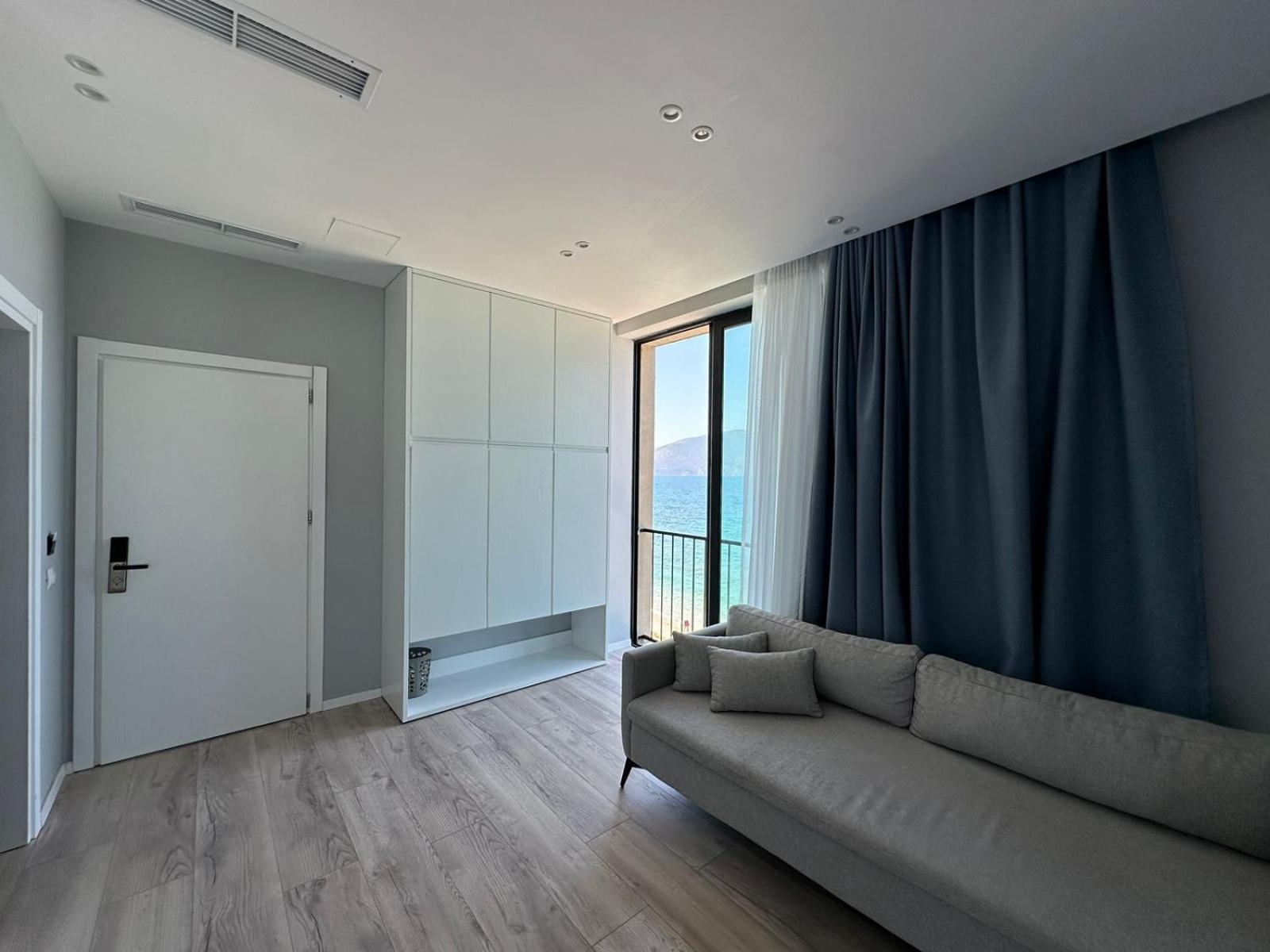 Hotel Dukes Albania Radhimë Exteriér fotografie